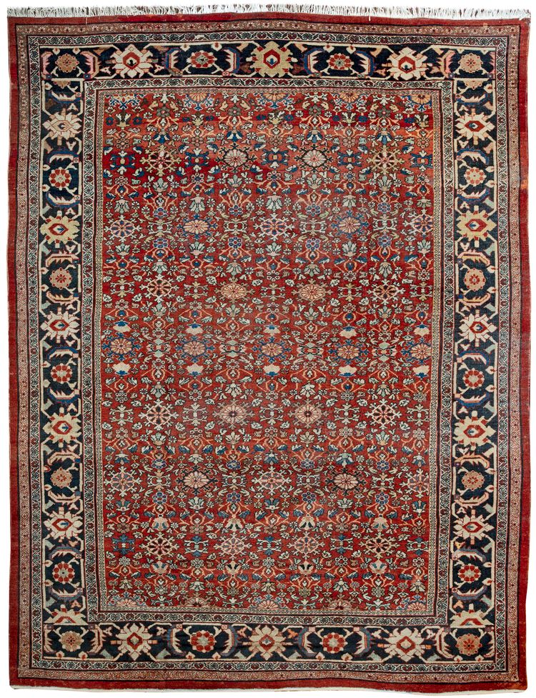 A MAHAL RUG WITH FLORAL DESGIN AND BORDER, 19TH CENTURY