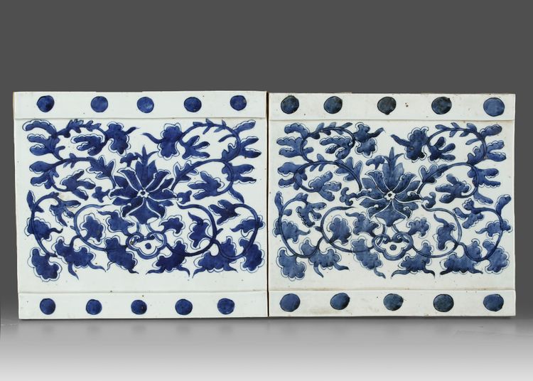 A  PAIR OF CHINESE BLUE AND WHITE TILES, 19TH-20TH CENTURY