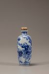A blue and white 'foreign tribute bearers' snuff bottle