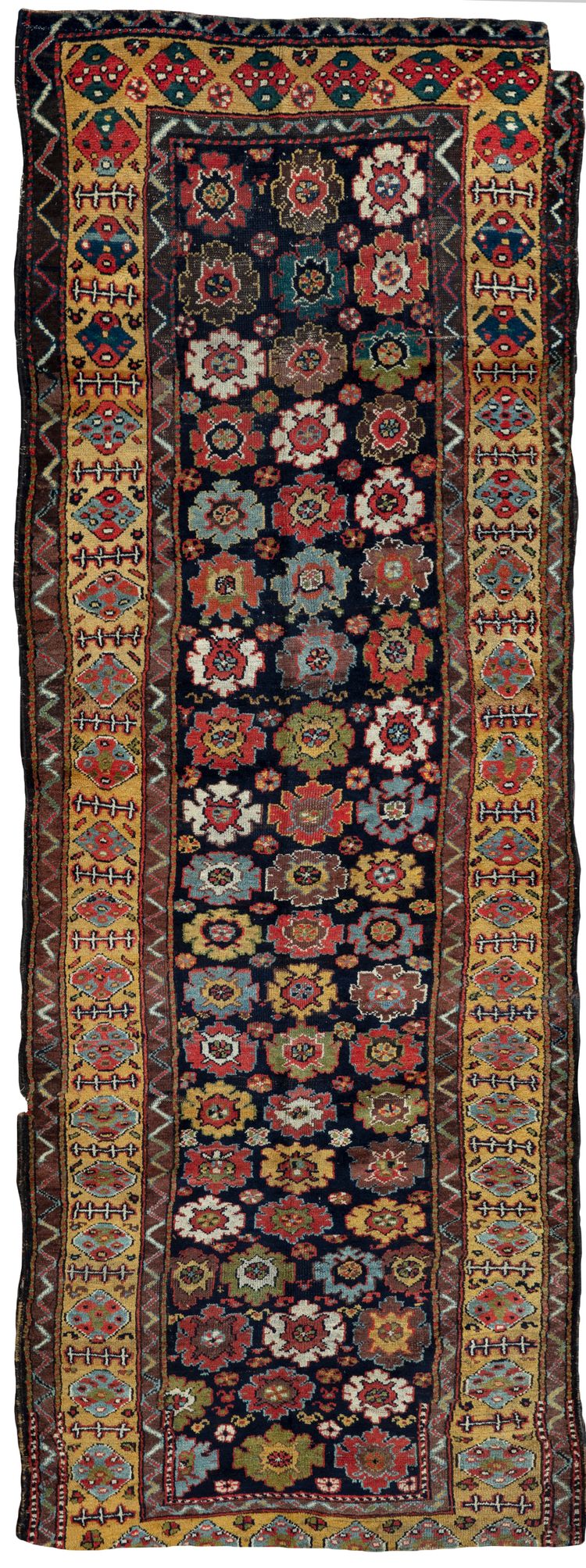A NORD-WEST KURDISH RUNNER, LATE 19TH CENTURY