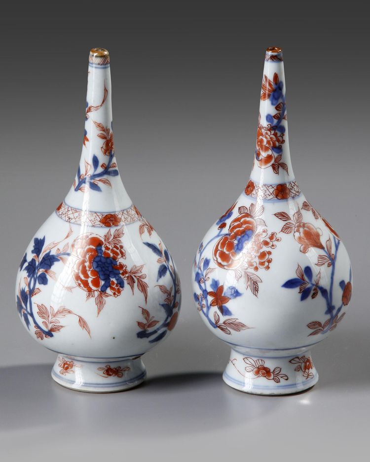 A PAIR OF IMARI PALETTE ROSEWATER SPRINKLERS, KANGXI 1662 -1772