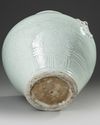 A CHINESE PALE CELADON GLAZED JAR, 19TH-20TH CENTURY