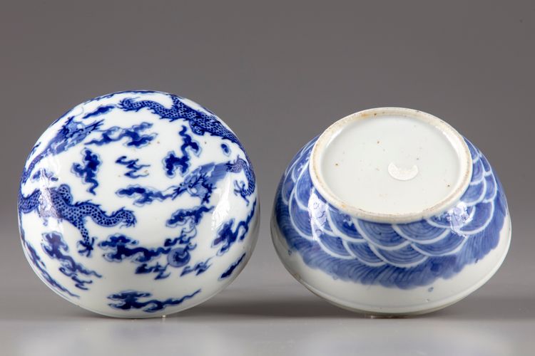 A Chinese blue and white