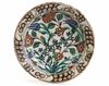 AN IZNIK POTTERY DISH, OTTOMAN TURKEY, 17TH CENTURY