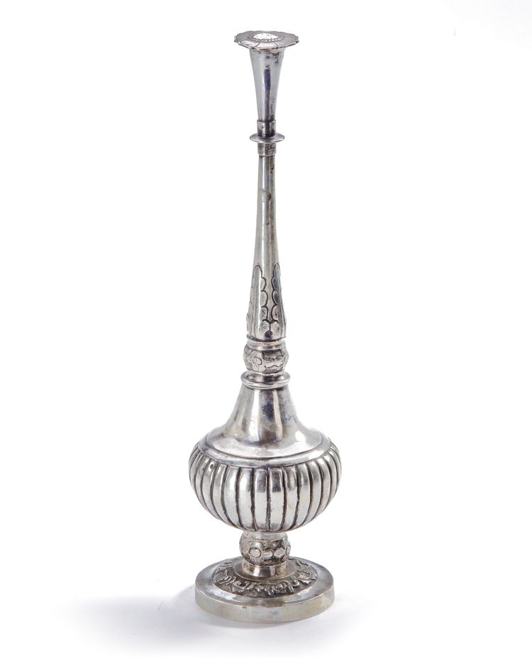 AN INDIAN SILVER ROSE WATER SPRINKLER, 19TH CENTURY