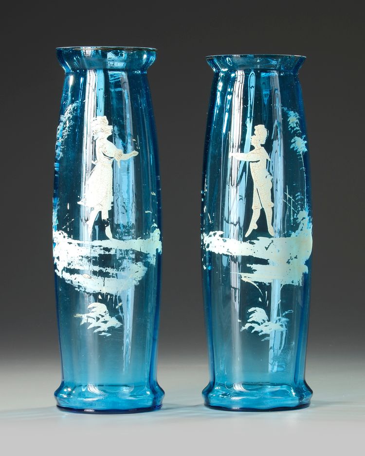 A PAIR OF 'MARY GREGORY' VASES, FRANCE, LATE 19TH CENTURY
