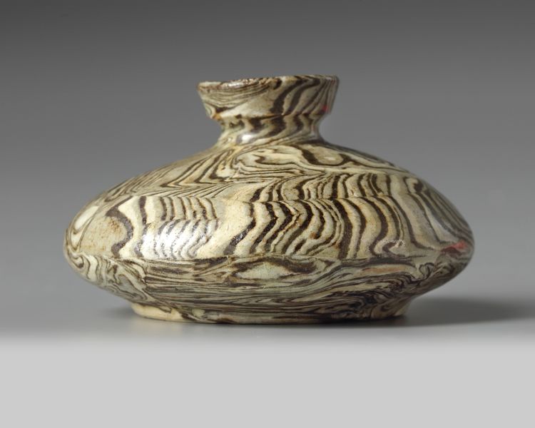 A Korean marbled celadon oil jar