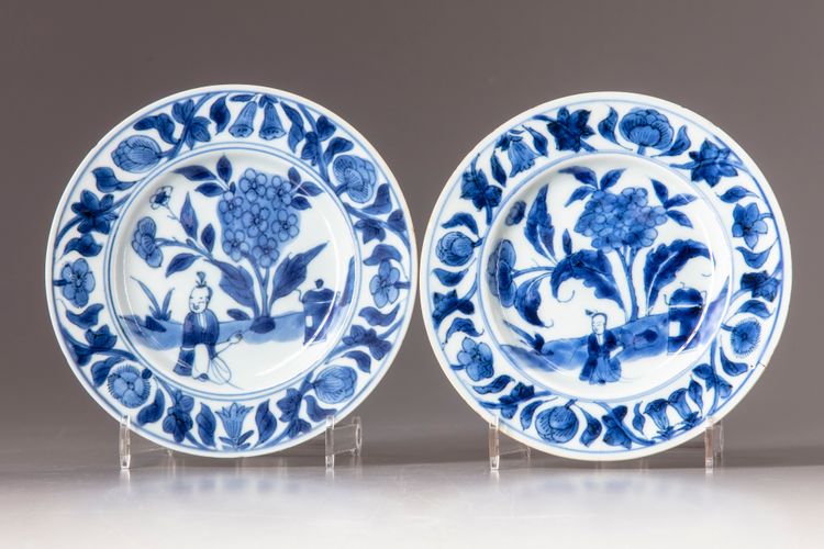 TWO CHINESE BLUE AND WHITE SAUCERS