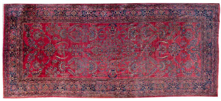 A PERSIAN SARUK CARPET, CIRCA 1930