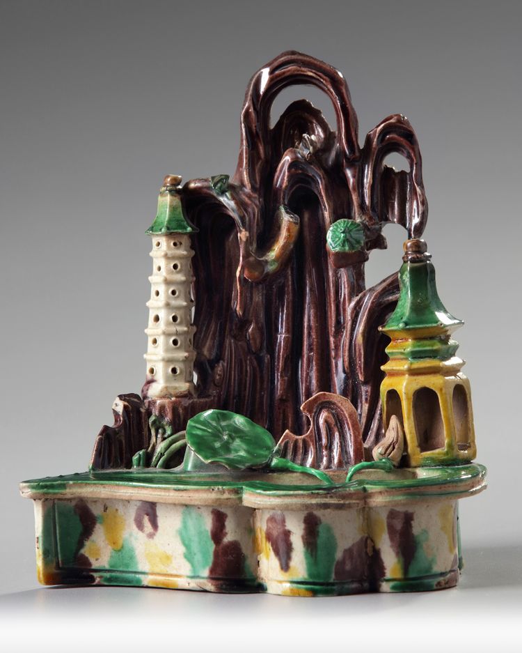 A Chinese sancai glazed grotto