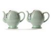 A PAIR OF CELADON-GLAZED ‘CADOGAN’ WINE POTS, QING DYNASTY (1644-1912)