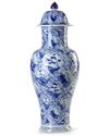 A LARGE CHINESE BLUE AND WHITE JAR AND COVER, KANGXI PERIOD (1662-1722)
