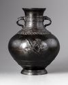 A CHINESE BRONZE VASE, 19TH CENTURY