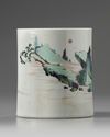 A CHINESE FAMILLE VERTE VERTE BRUSH POT, BITONG, KANGXI PERIOD (1662-1722)